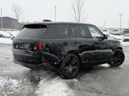 2023 Land Rover Range Rover P530 SE