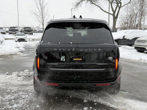 2023 Land Rover Range Rover P530 SE