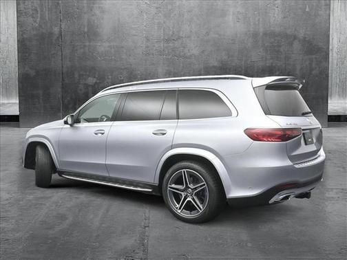 2025 Mercedes-Benz GLS 450 4MATIC
