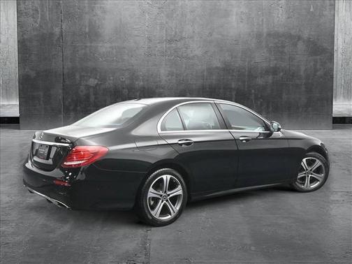 2018 Mercedes-Benz E-Class 4MATIC