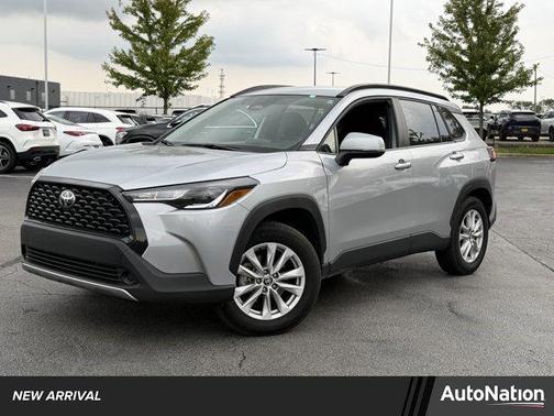 2024 Toyota Corolla Cross LE