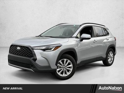 2024 Toyota Corolla Cross LE