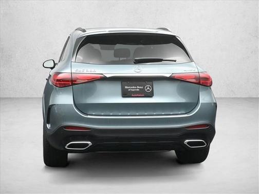 Verde Silver Metallic 2026 Mercedes-Benz GLC 300 4MATIC