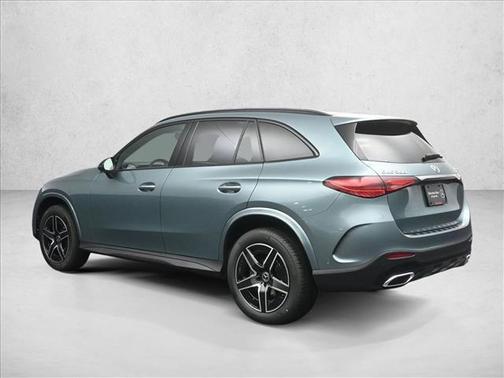 Verde Silver Metallic 2026 Mercedes-Benz GLC 300 4MATIC
