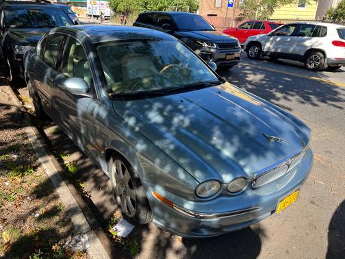2004 Jaguar X-Type 