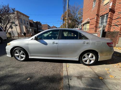 2010 Toyota Camry SE
