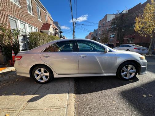 2010 Toyota Camry SE