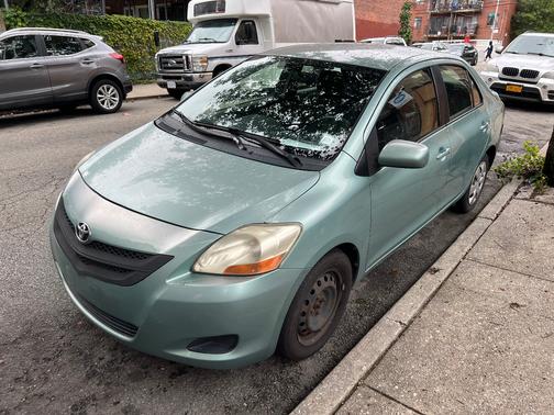 2008 Toyota Yaris 