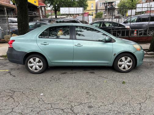 2008 Toyota Yaris 
