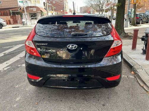 2013 Hyundai Accent 