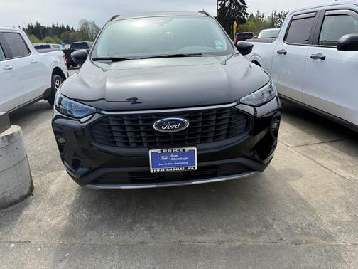 Agate Black Metallic 2025 Ford Escape Platinum