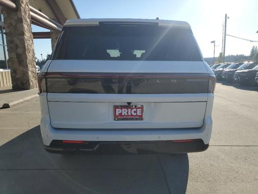 2025 Lincoln Navigator Reserve