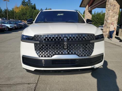 2025 Lincoln Navigator Reserve