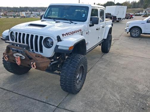 Bright White Clearcoat 2020 Jeep Gladiator Mojave 4x4