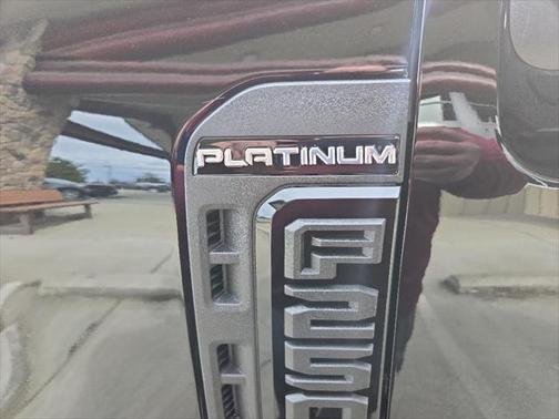 2025 Ford F-250 Platinum