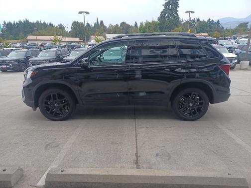 2024 Honda Passport AWD Black