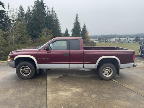2000 Dodge Dakota Base