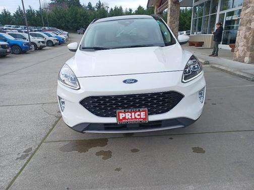 2020 Ford Escape Titanium