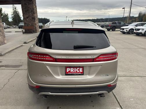 2015 Lincoln MKC Base