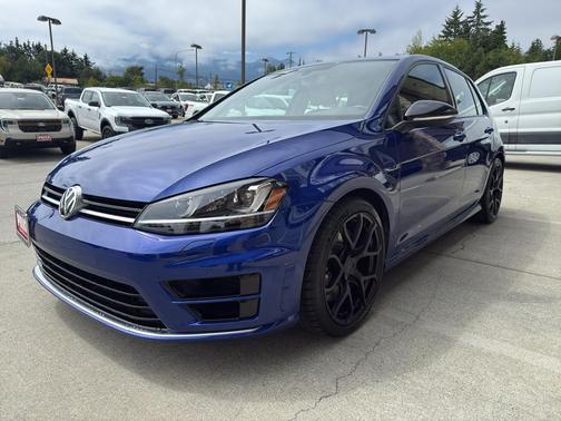2015 Volkswagen Golf R 4-Door w/DCC & Navigation
