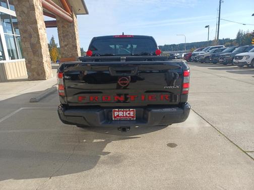 2023 Nissan Frontier PRO-X