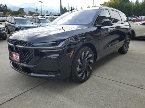 2025 Lincoln Nautilus Reserve