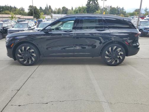 2025 Lincoln Nautilus Reserve