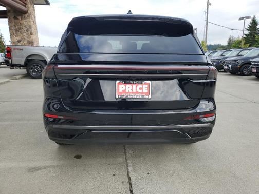 2025 Lincoln Nautilus Reserve