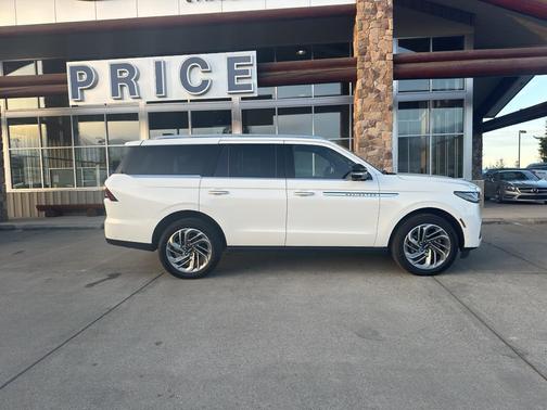 2025 Lincoln Navigator Reserve