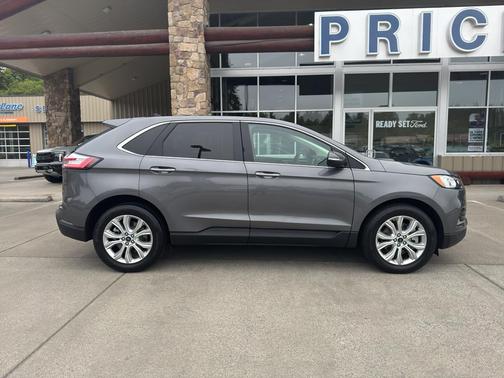 Carbonized Gray Metallic 2022 Ford Edge Titanium