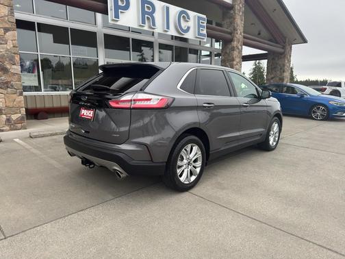 Carbonized Gray Metallic 2022 Ford Edge Titanium