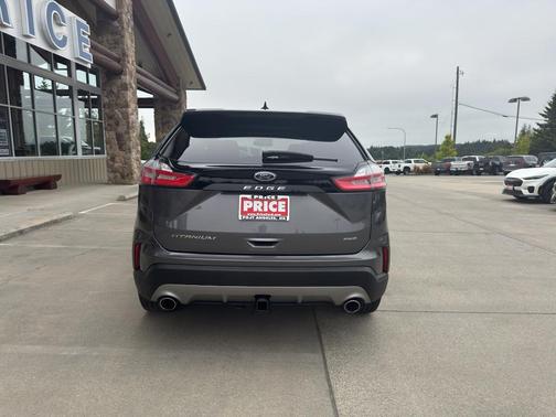 Carbonized Gray Metallic 2022 Ford Edge Titanium