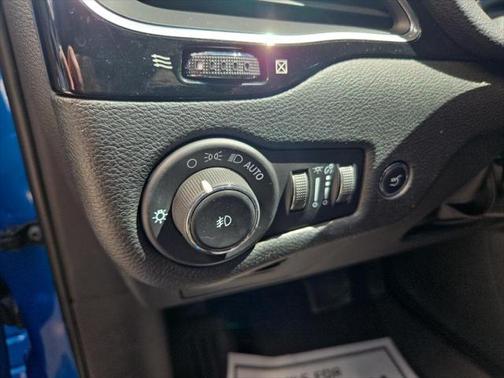 2023 Jeep Cherokee Altitude