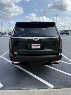 2023 Cadillac Escalade ESV Premium Luxury