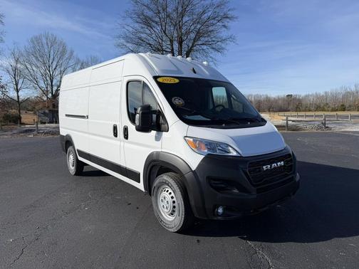 2025 RAM ProMaster 2500 Tradesman