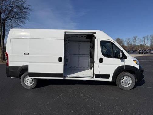 2025 RAM ProMaster 2500 Tradesman