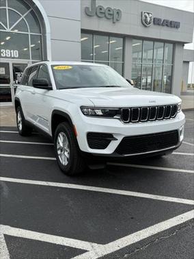 2025 Jeep Grand Cherokee Laredo