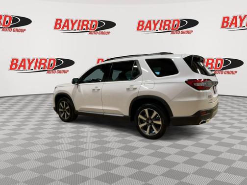 2025 Honda Pilot Touring 8-Passenger