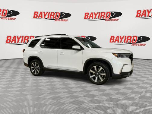 2025 Honda Pilot Touring 8-Passenger