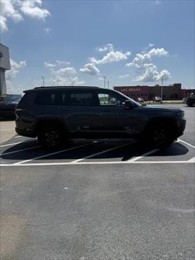 2022 Jeep Grand Cherokee L Altitude