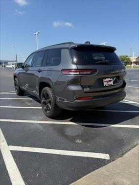 2022 Jeep Grand Cherokee L Altitude