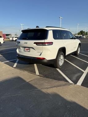 2025 Jeep Grand Cherokee L Laredo