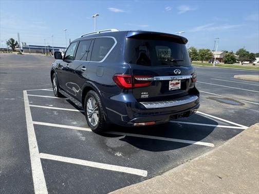 2022 INFINITI QX80 Luxe
