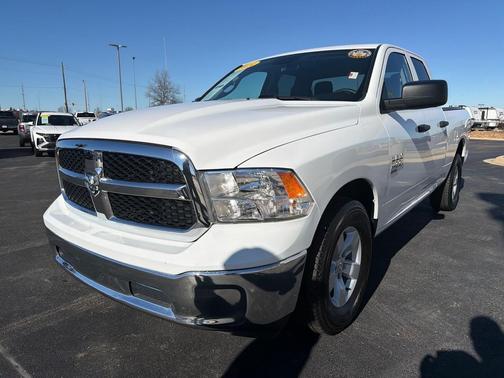 2024 RAM 1500 Classic SLT