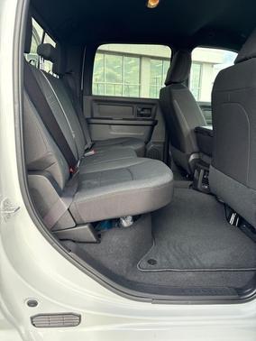 2026 RAM 3500 Tradesman Crew Cab 4x4 6'4' Box