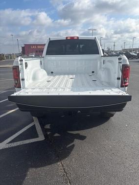 2026 RAM 3500 Tradesman Crew Cab 4x4 6'4' Box