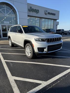 2025 Jeep Grand Cherokee L Laredo