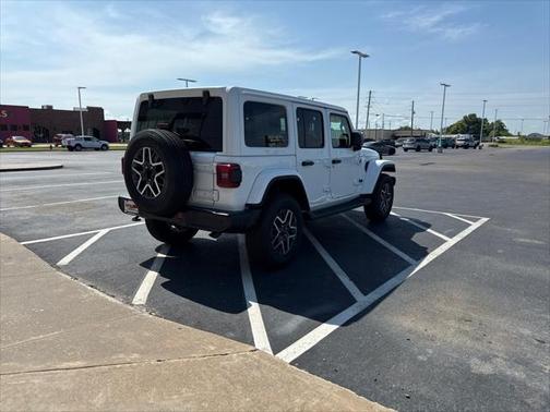 2025 Jeep Wrangler 4-Door Sahara 4x4