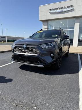 2019 Toyota RAV4 Hybrid SE