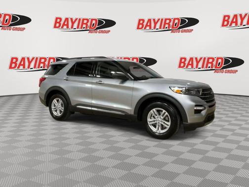 Iconic Silver Metallic 2023 Ford Explorer XLT